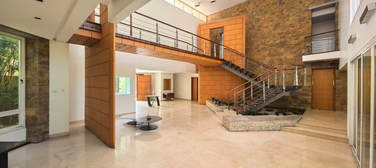 Exclusiva y Hermosa  Casa en Los Chorros  - 30