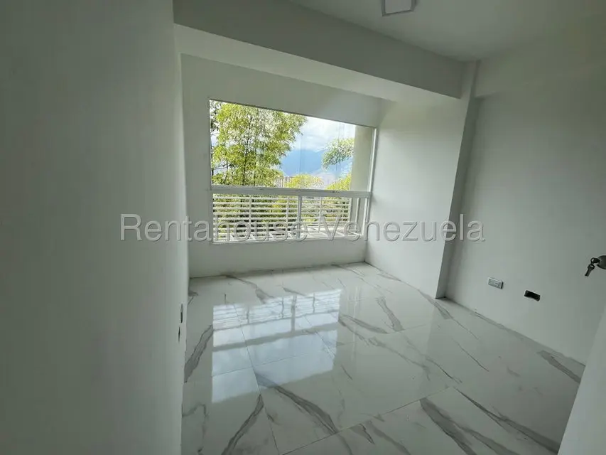 Apartamento (1 Nivel) en Alquiler en Parque Caiza, Distrito Metropolitano - 15