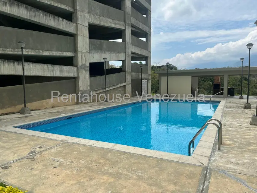 Apartamento (1 Nivel) en Alquiler en Parque Caiza, Distrito Metropolitano - 24