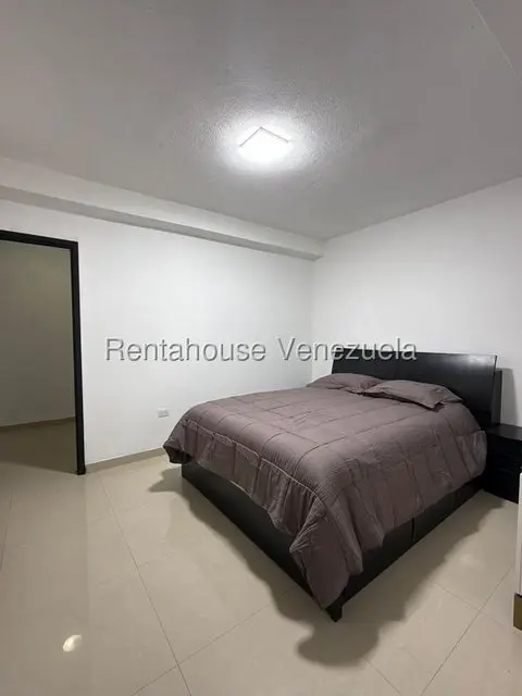 Apartamento (1 Nivel) en Alquiler en Avenida El Milagro, Zulia - 17