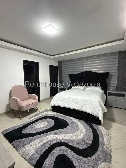 Apartamento (1 Nivel) en Alquiler en Avenida El Milagro, Zulia - 18