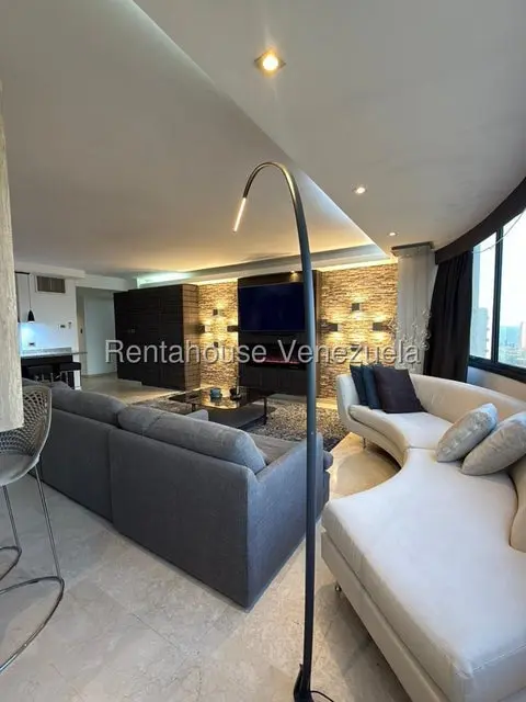 Apartamento (1 Nivel) en Alquiler en Avenida El Milagro, Zulia - 8