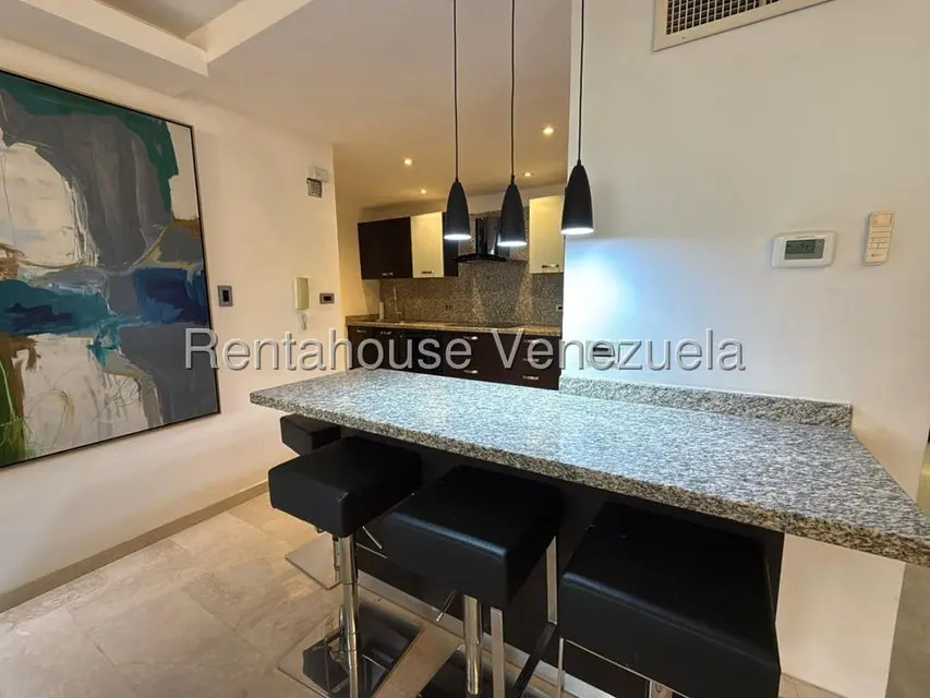 Apartamento (1 Nivel) en Alquiler en Avenida El Milagro, Zulia - 9