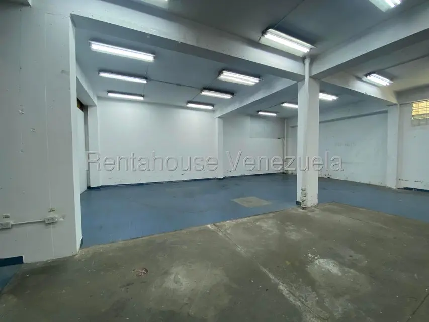 Comercial (Local Comercial) en Venta en El Marques, Distrito Metropolitano - 16