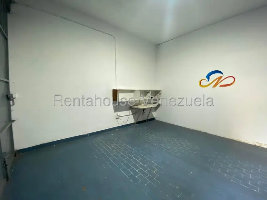 Comercial (Local Comercial) en Venta en El Marques, Distrito Metropolitano - 6