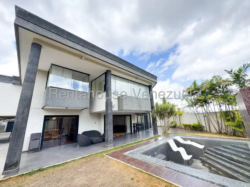 Casa (Duplex) en Venta en Los Naranjos del Cafetal, Distrito Metropolitano - 35