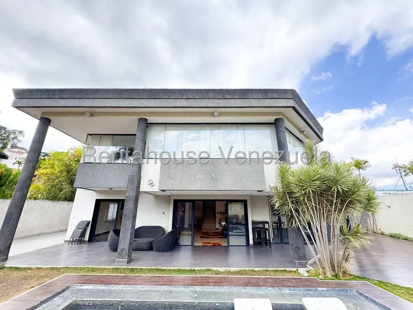 Casa (Duplex) en Venta en Los Naranjos del Cafetal, Distrito Metropolitano - 36