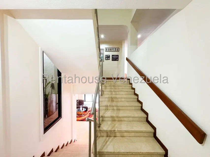 Casa (Duplex) en Venta en Los Naranjos del Cafetal, Distrito Metropolitano - 37