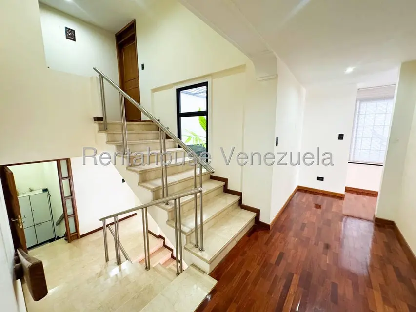 Casa (Duplex) en Venta en Los Naranjos del Cafetal, Distrito Metropolitano - 38