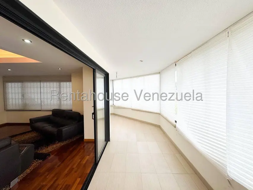 Casa (Duplex) en Venta en Los Naranjos del Cafetal, Distrito Metropolitano - 40