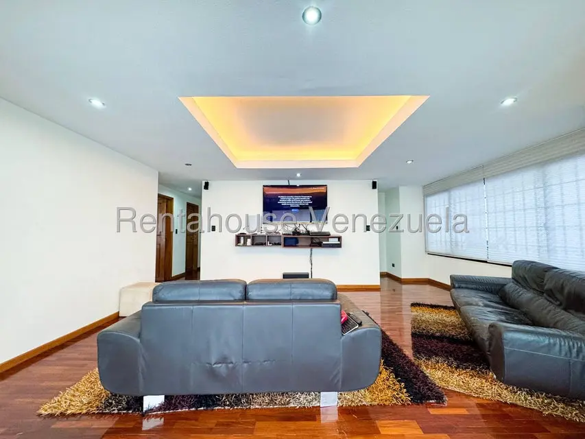 Casa (Duplex) en Venta en Los Naranjos del Cafetal, Distrito Metropolitano - 41