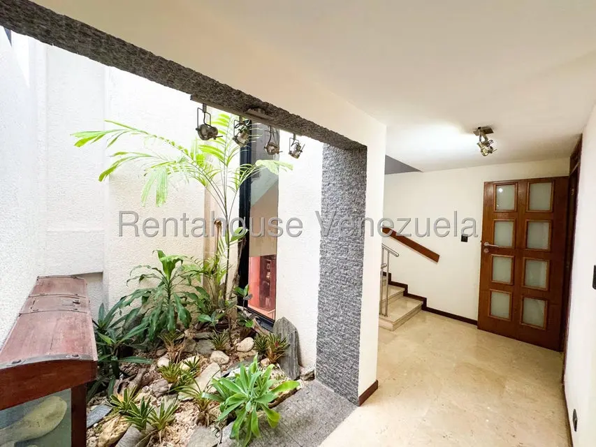 Casa (Duplex) en Venta en Los Naranjos del Cafetal, Distrito Metropolitano - 7