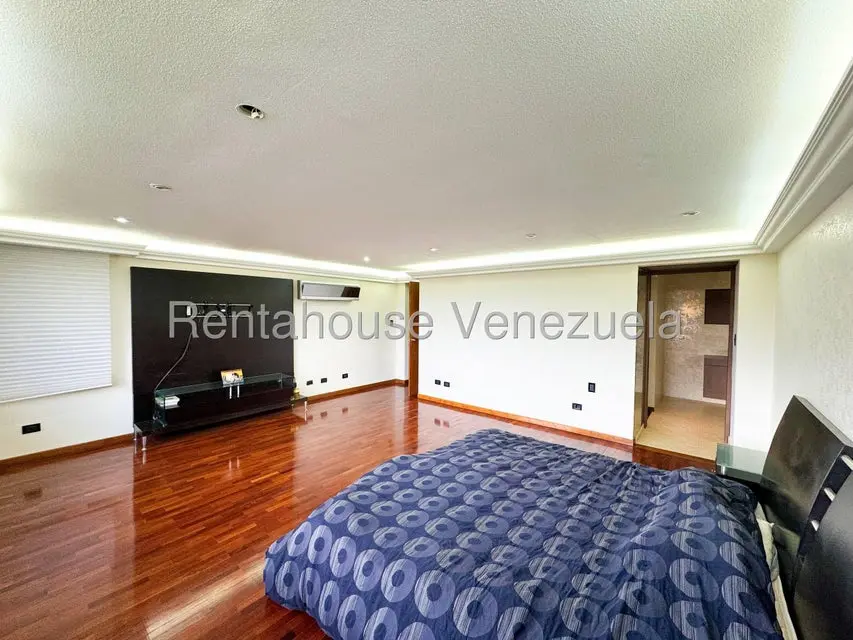 Casa (Duplex) en Venta en Los Naranjos del Cafetal, Distrito Metropolitano - 65