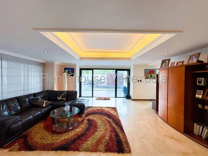 Casa (Duplex) en Venta en Los Naranjos del Cafetal, Distrito Metropolitano - 9