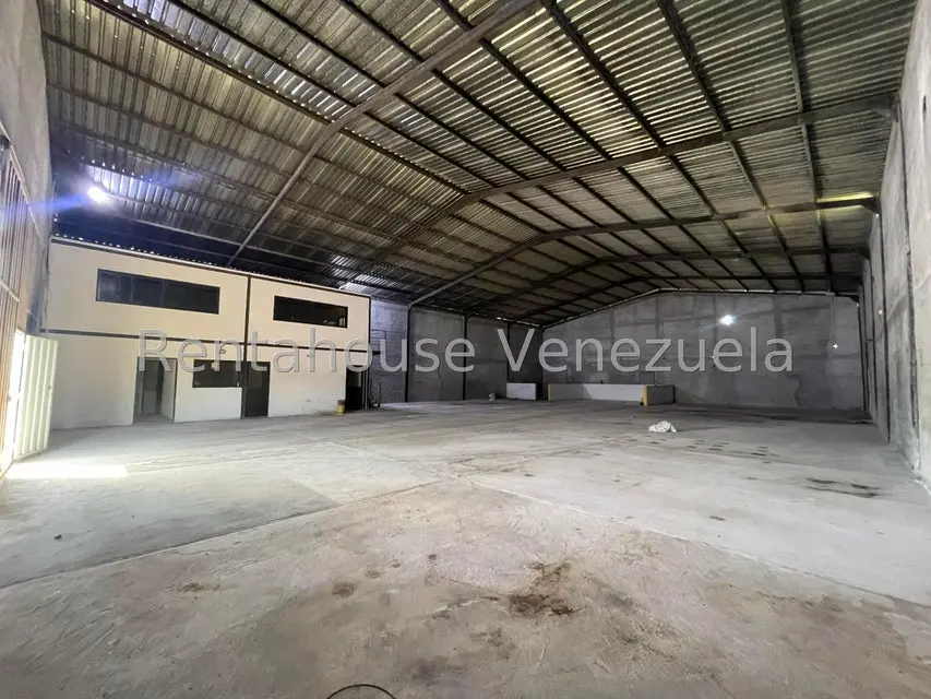 Comercial (Galpon - Deposito) en Alquiler en Miraflores, Portuguesa - 3