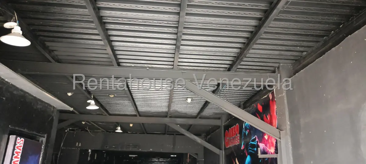 Comercial (Local Comercial) en Venta en Sector Sucua, Miranda - 13