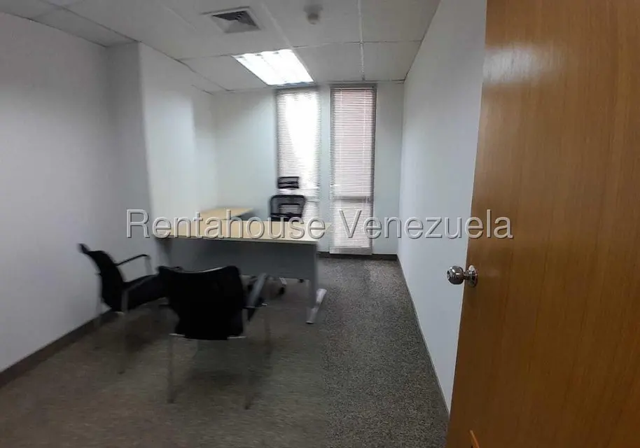 Comercial (Oficina) en Alquiler en 5 de Julio, Zulia - 18