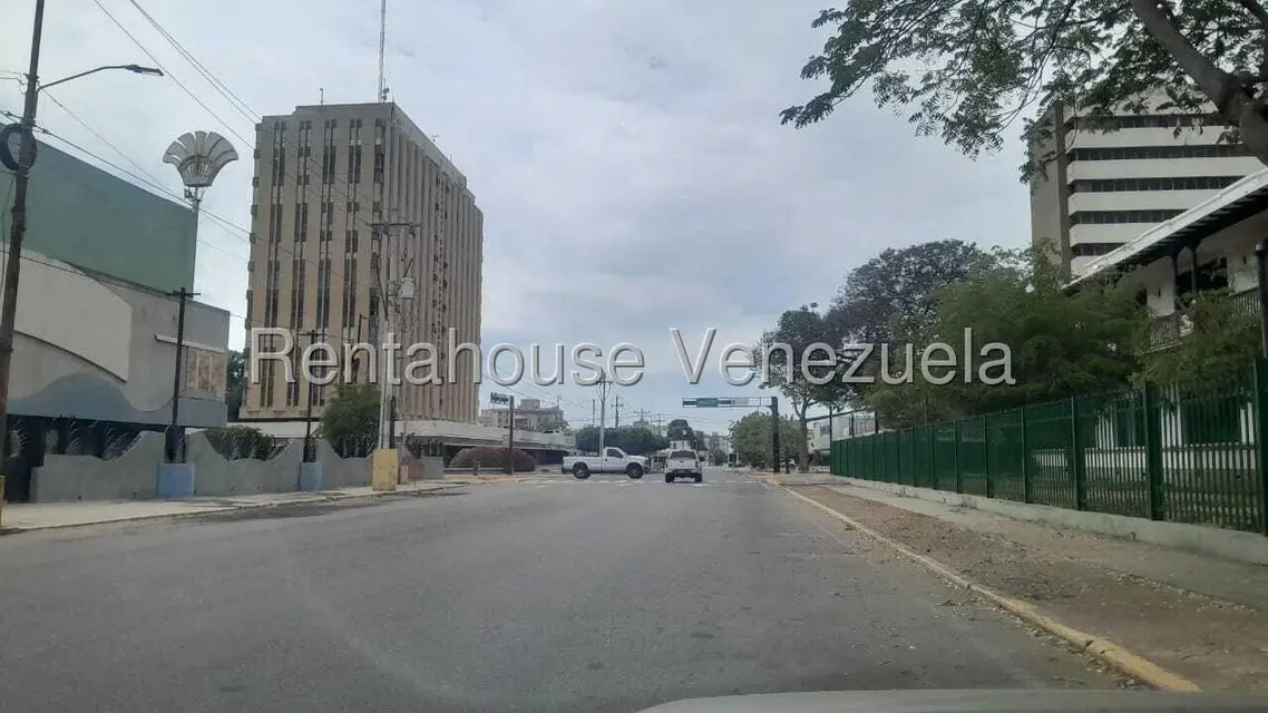 Comercial (Oficina) en Alquiler en 5 de Julio, Zulia - 34
