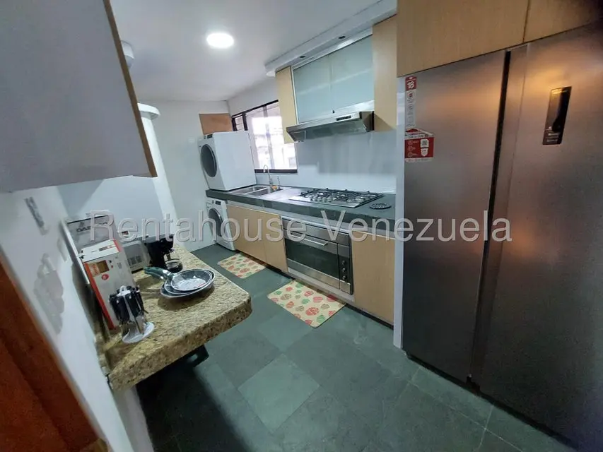 Apartamento (1 Nivel) en Alquiler en Altamira, Distrito Metropolitano - 11