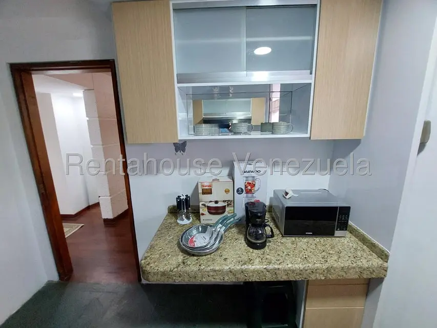 Apartamento (1 Nivel) en Alquiler en Altamira, Distrito Metropolitano - 14