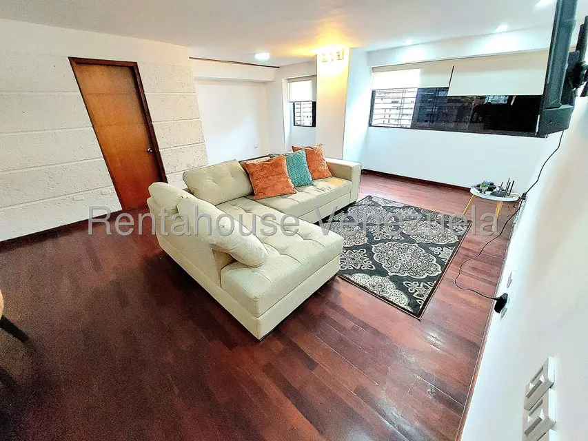 Apartamento (1 Nivel) en Alquiler en Altamira, Distrito Metropolitano - 3