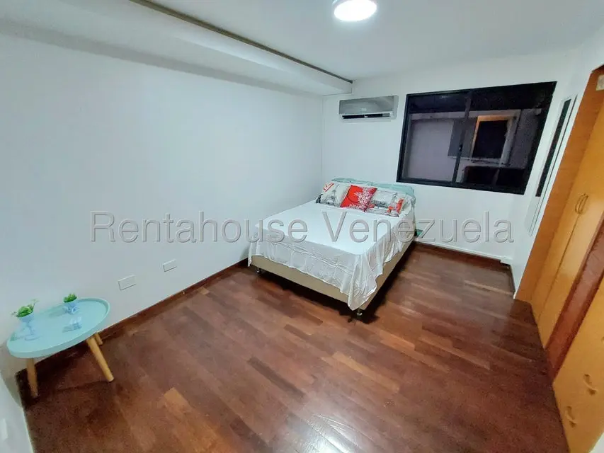 Apartamento (1 Nivel) en Alquiler en Altamira, Distrito Metropolitano - 25