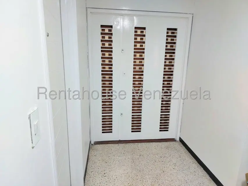 Apartamento (1 Nivel) en Alquiler en Altamira, Distrito Metropolitano - 28