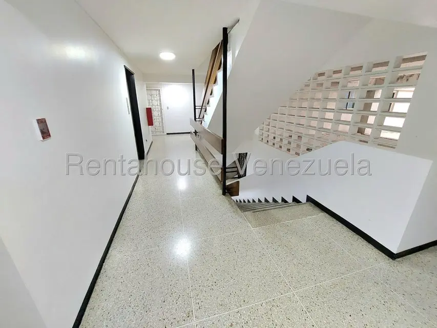 Apartamento (1 Nivel) en Alquiler en Altamira, Distrito Metropolitano - 29