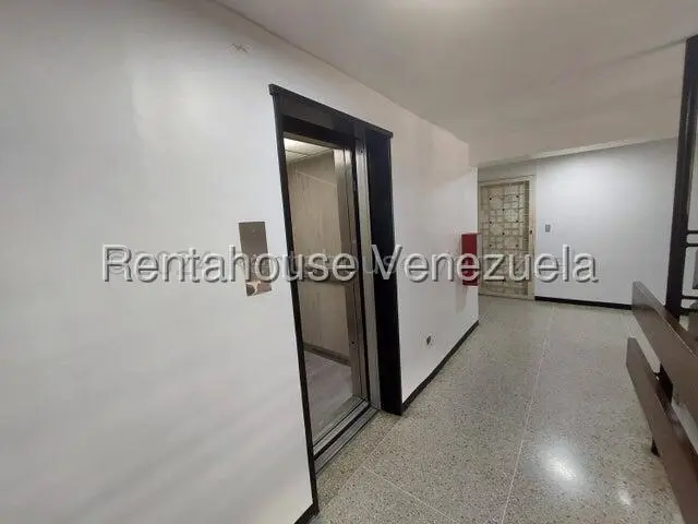 Apartamento (1 Nivel) en Alquiler en Altamira, Distrito Metropolitano - 30