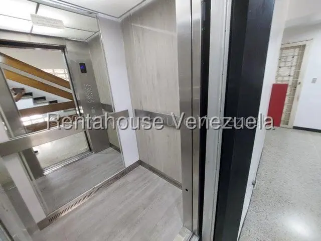 Apartamento (1 Nivel) en Alquiler en Altamira, Distrito Metropolitano - 31