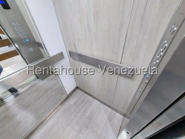 Apartamento (1 Nivel) en Alquiler en Altamira, Distrito Metropolitano - 32