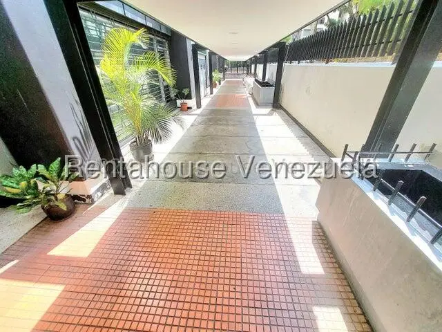 Apartamento (1 Nivel) en Alquiler en Altamira, Distrito Metropolitano - 35