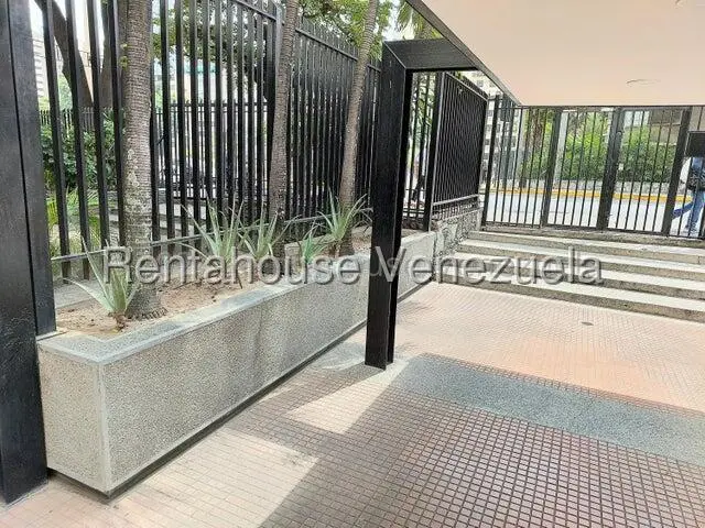 Apartamento (1 Nivel) en Alquiler en Altamira, Distrito Metropolitano - 36