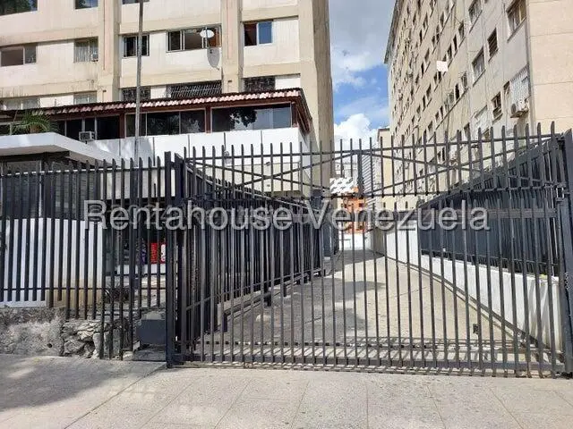 Apartamento (1 Nivel) en Alquiler en Altamira, Distrito Metropolitano - 38