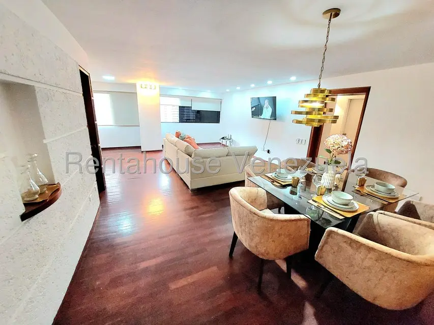 Apartamento (1 Nivel) en Alquiler en Altamira, Distrito Metropolitano - 5
