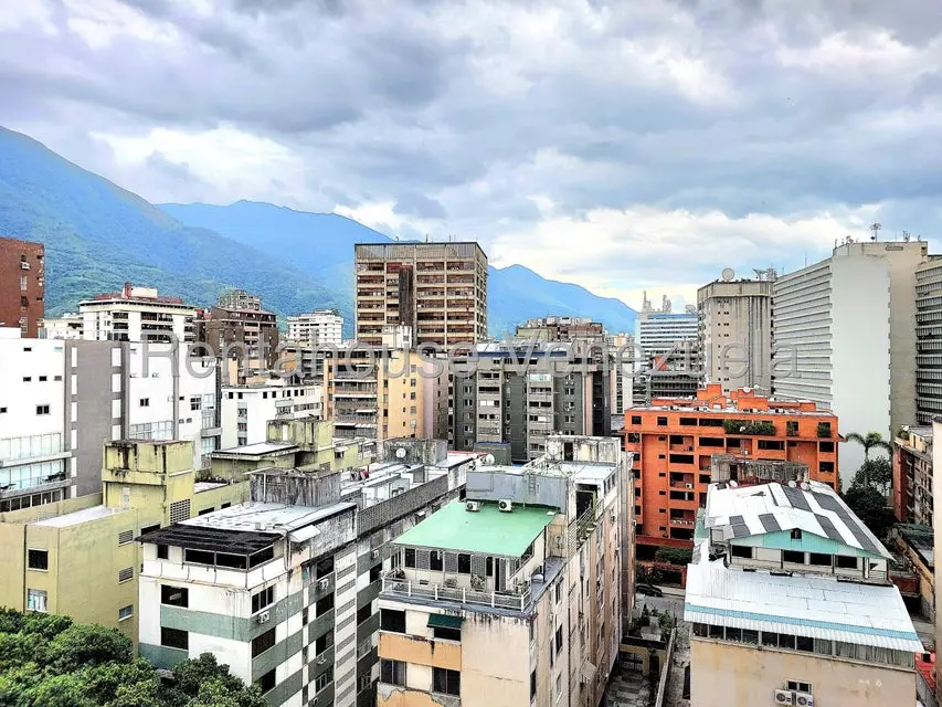 Apartamento (1 Nivel) en Alquiler en Altamira, Distrito Metropolitano - 10