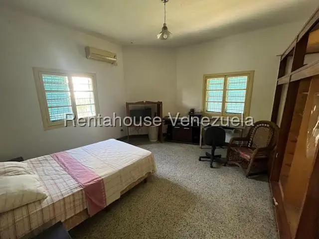 Casa (Colonial) en Alquiler en Los Chorros, Distrito Metropolitano - 11