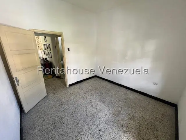 Casa (Colonial) en Alquiler en Los Chorros, Distrito Metropolitano - 4