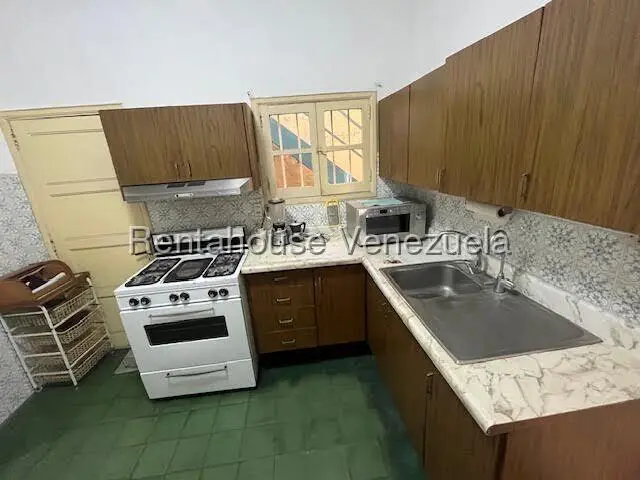 Casa (Colonial) en Alquiler en Los Chorros, Distrito Metropolitano - 6