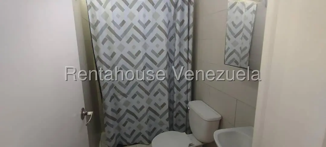 Apartamento (1 Nivel) en Alquiler en El Encantado, Distrito Metropolitano - 14