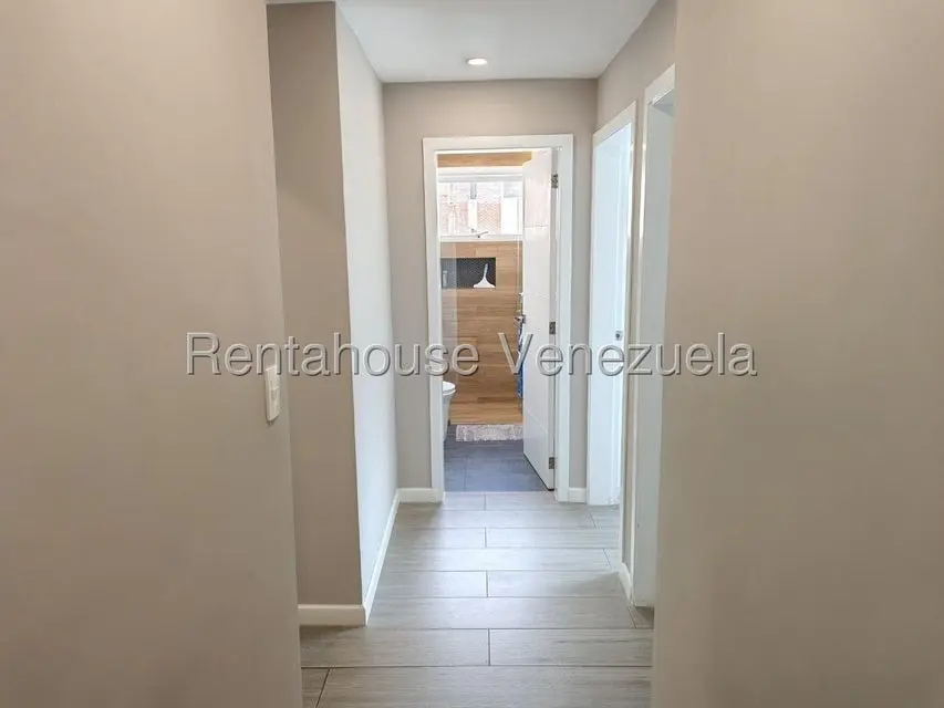 Apartamento (1 Nivel) en Venta en Solar del Hatillo, Distrito Metropolitano - 13