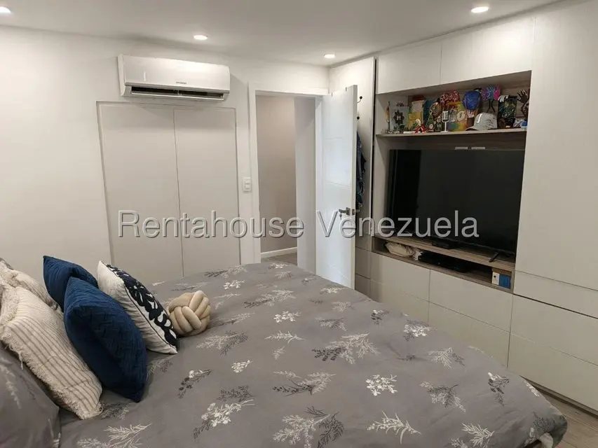 Apartamento (1 Nivel) en Venta en Solar del Hatillo, Distrito Metropolitano - 15
