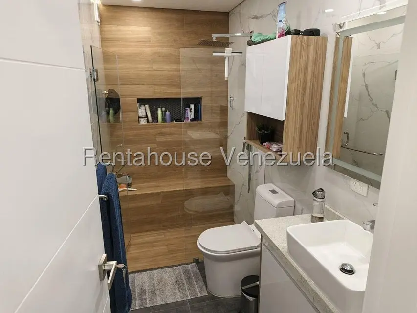 Apartamento (1 Nivel) en Venta en Solar del Hatillo, Distrito Metropolitano - 16