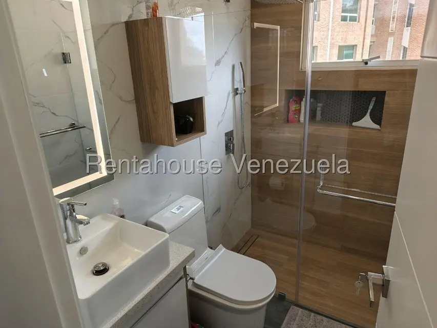 Apartamento (1 Nivel) en Venta en Solar del Hatillo, Distrito Metropolitano - 19