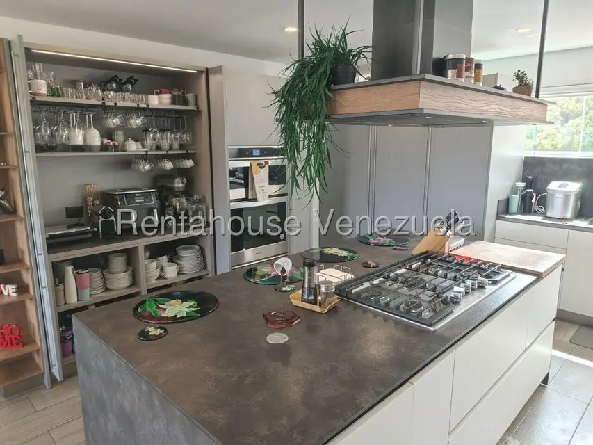 Apartamento (1 Nivel) en Venta en Solar del Hatillo, Distrito Metropolitano - 6