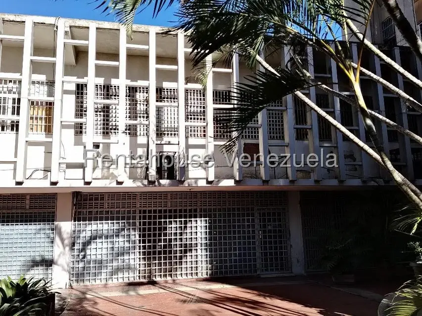 Comercial (Local Comercial) en Venta en Santa Eduvigis, Distrito Metropolitano - 14