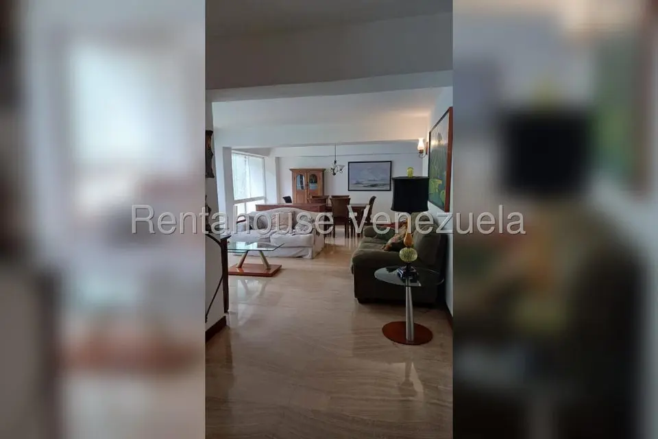 Apartamento (Duplex) en Alquiler en Las Mercedes, Distrito Metropolitano - 3