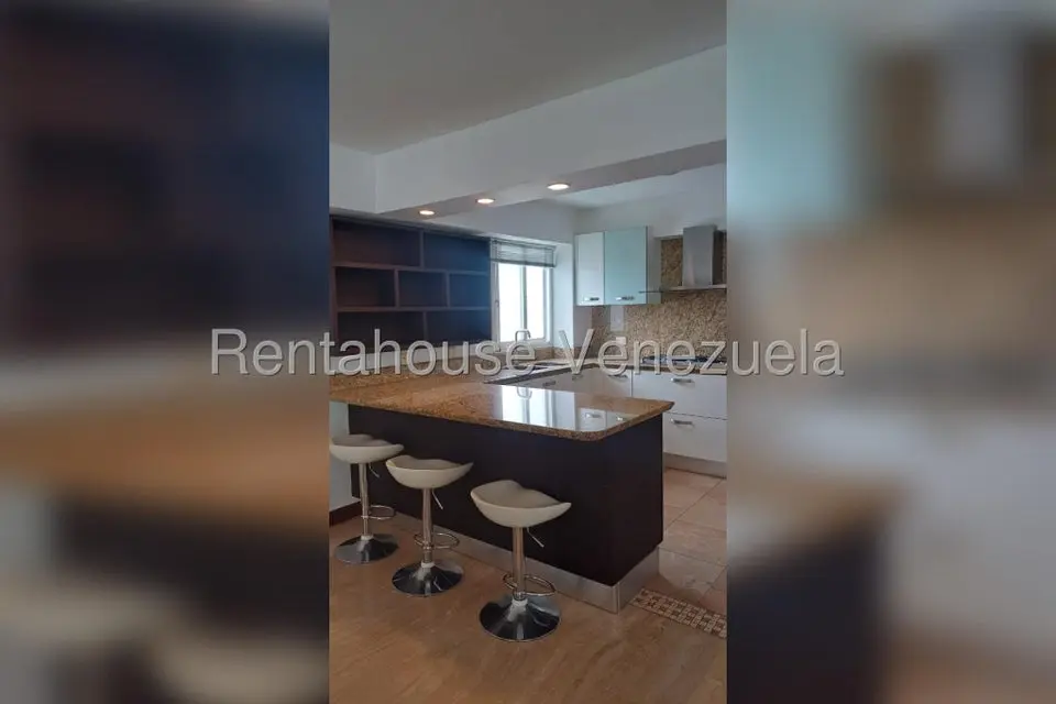 Apartamento (Duplex) en Alquiler en Las Mercedes, Distrito Metropolitano - 6