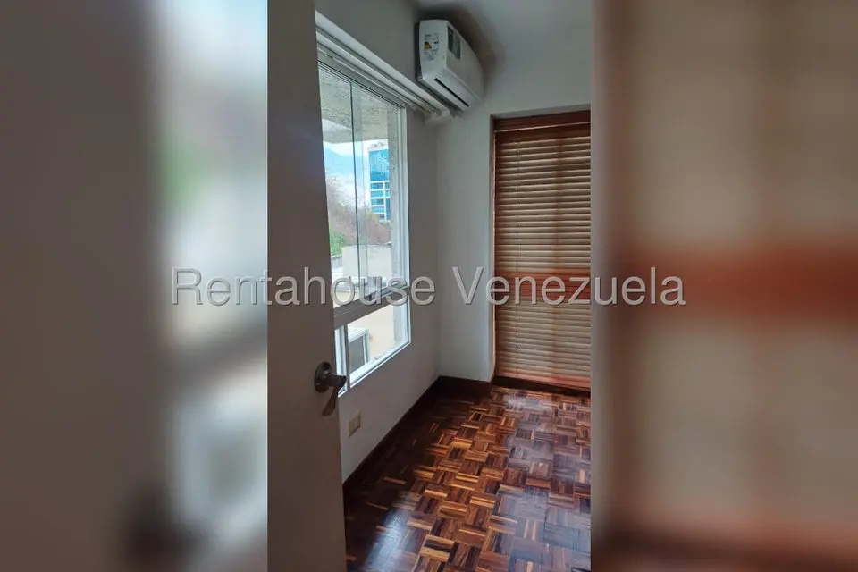 Apartamento (Duplex) en Alquiler en Las Mercedes, Distrito Metropolitano - 9