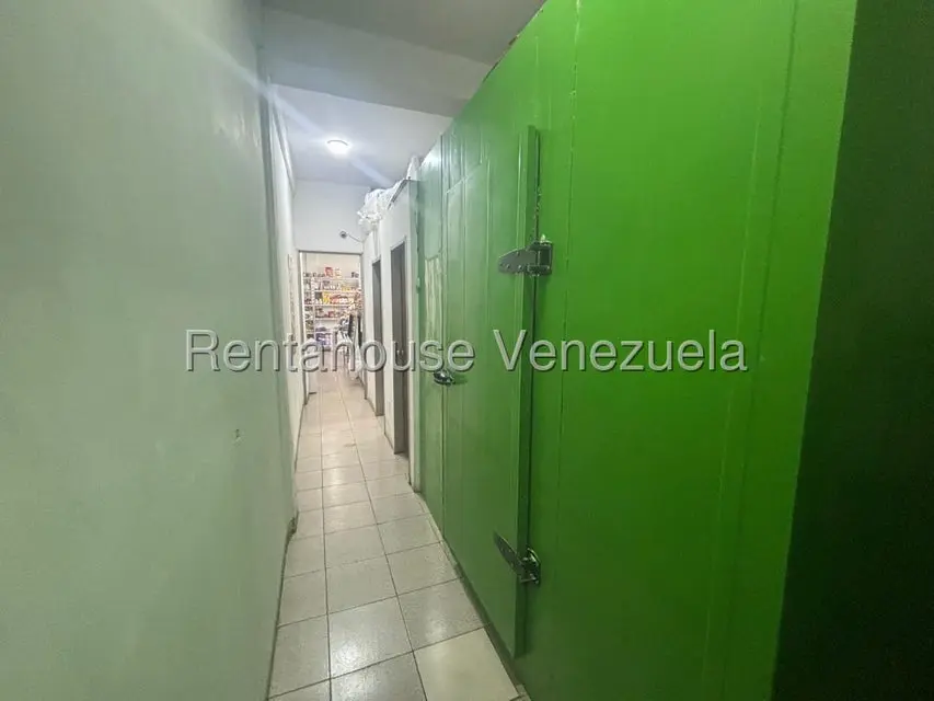 Comercial (Local Comercial) en Venta en Zona Oeste, Lara - 13